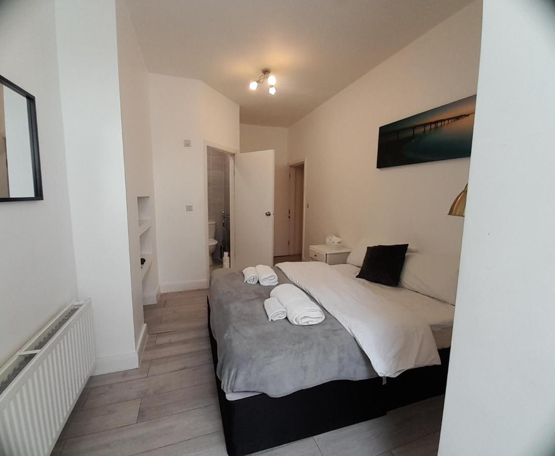 Edgware 3Br 3Privateensuite - Close To Station - Parking Upon Request מראה חיצוני תמונה